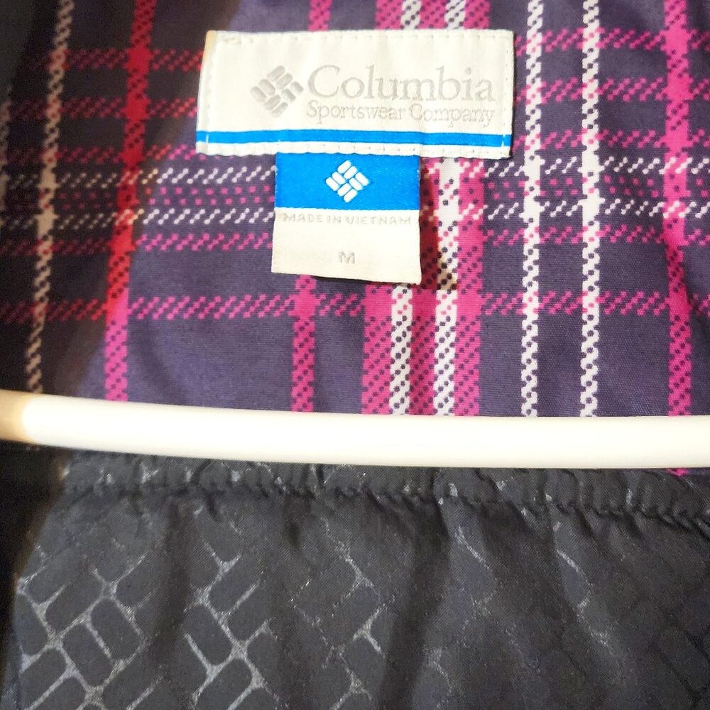 Columbia Winter Jacket, Youth size Medium, In Excellent Condition